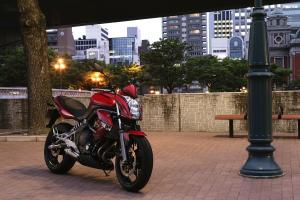Kawasaki ER-4n